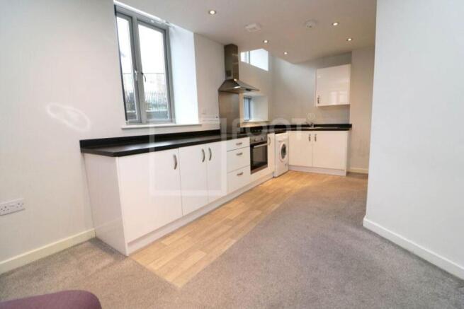 1 bed Apartment to rent Image 9