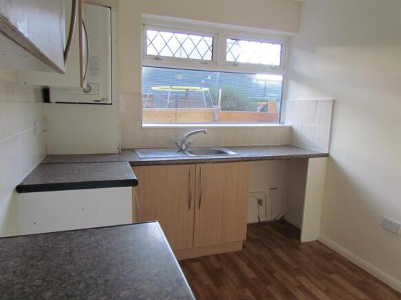 Kitchen: