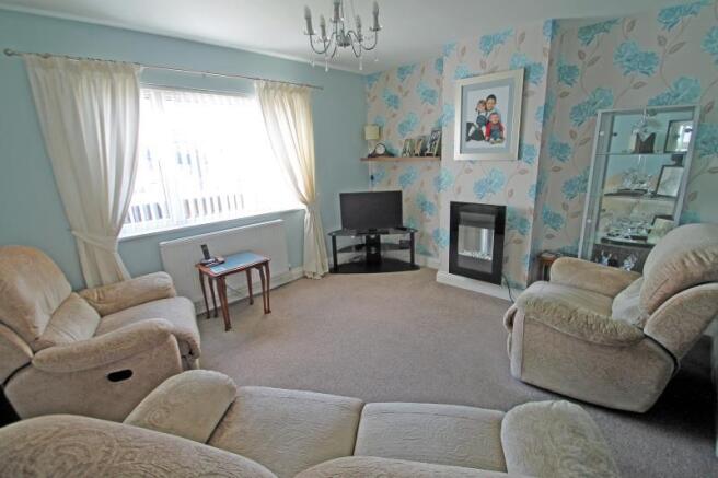 22 Western Way living room use