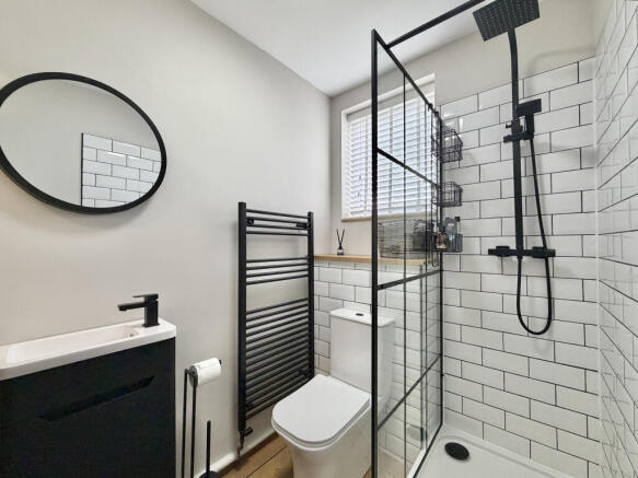 3 bed Terraced for sale Image 12