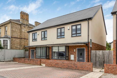 Folly Lane, Cheltenham, GL50 4BT