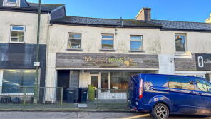 Flat 2, 17, East Street, Torquay TQ2 5SD