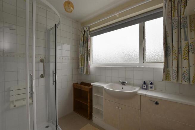 Shower Room.JPG