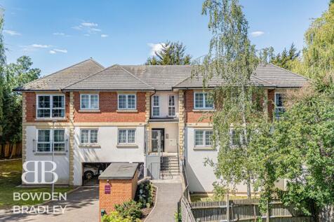 Ash Way, Woodford Green, IG8