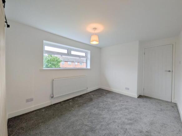 3 bed Terraced for sale Image 12