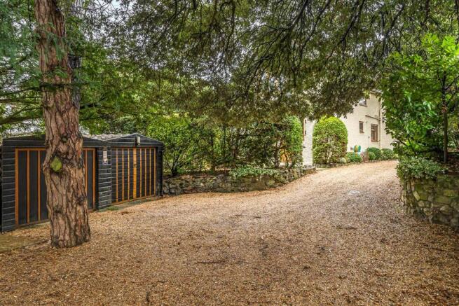 For Sale by Aspire Residential | Crockhurst Hill