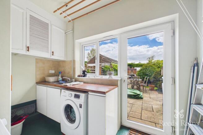 3 bed Semi-Detached for sale Image 7