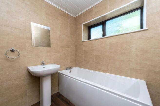 3 bed Detached Bungalow for sale Image 10