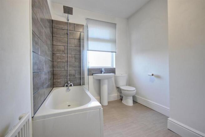 2 bed Terraced for sale Image 8