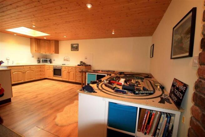Dining kitchen