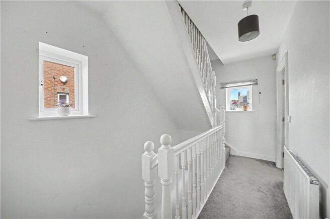3 bed Semi-Detached for sale Image 12