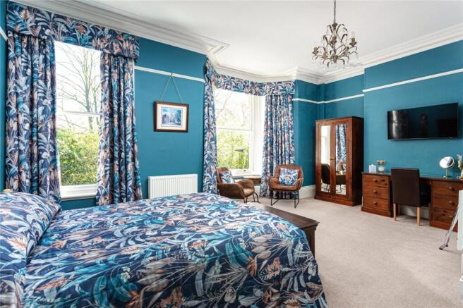6 bed Terraced for sale Image 5