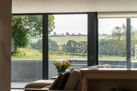 Wroxton Lane, Horley, OX15