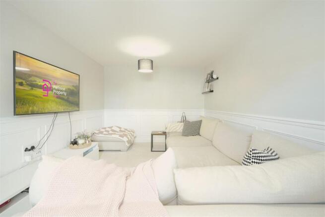14 thurlstone lounge.jpg
