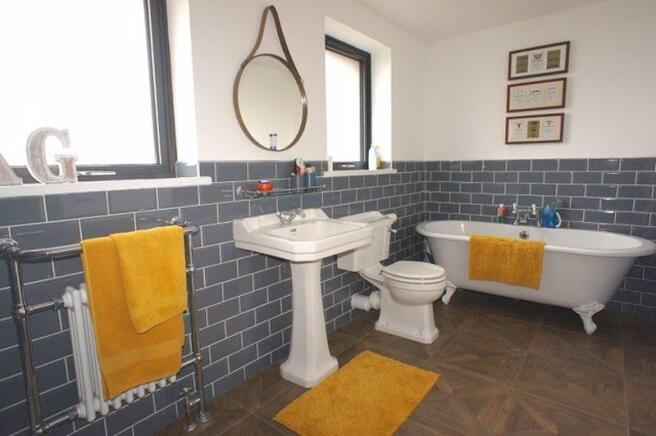 Photo 11
