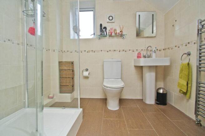 Master Ensuite