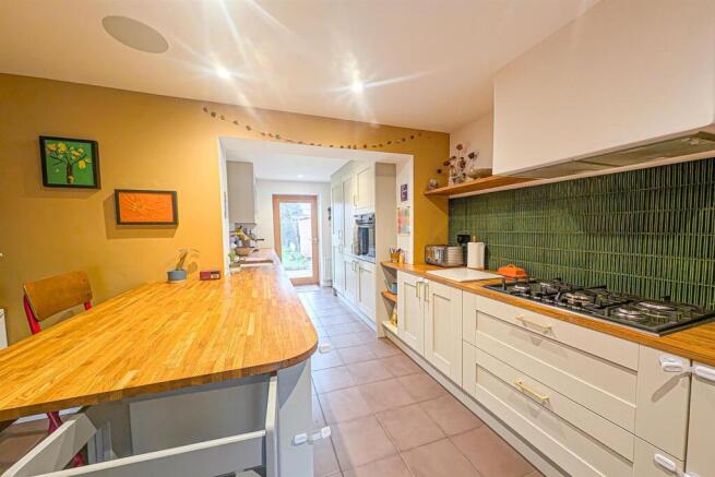 PXL_20260202_120110744.RAW-01 kit.jpg