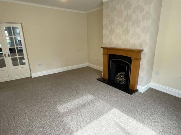2 bed End of Terrace to rent Image 4