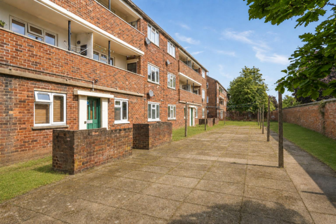 1 bed Apartment for sale Image 12
