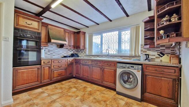 Kitchen/Breakfast Room