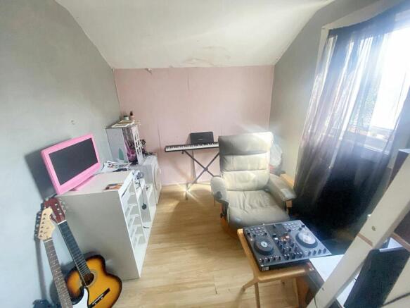 Photo 10