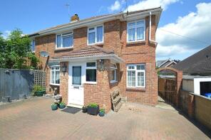 11, Medeway, Sandown PO36 9HG