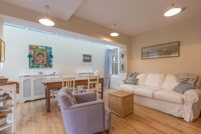 highres1450327.jpg