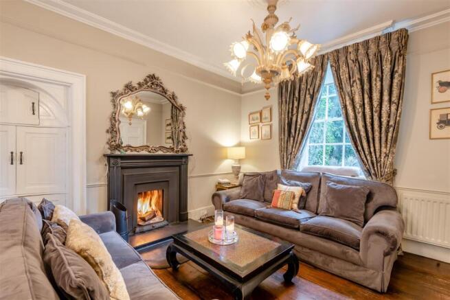 8636185-interior28.jpg