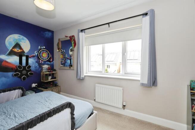 3 bed Semi-Detached for sale Image 10