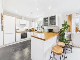 10, Trematon Place, Teddington TW11 9RH