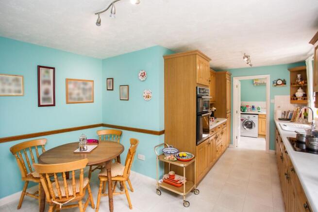 Kitchen/Breakfast Ro