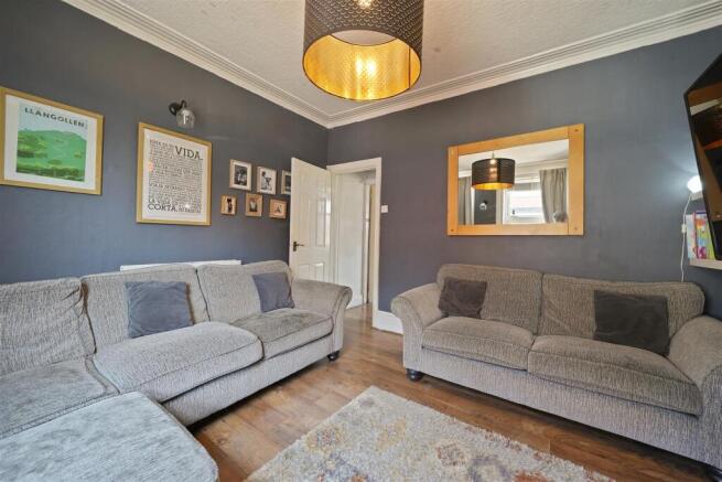 3 bed Terraced for sale Image 8