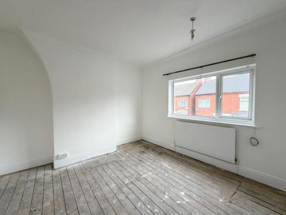 2 bed Terraced for sale Image 9