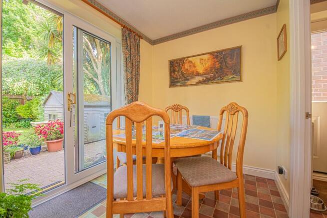 BREAKFAST ROOM