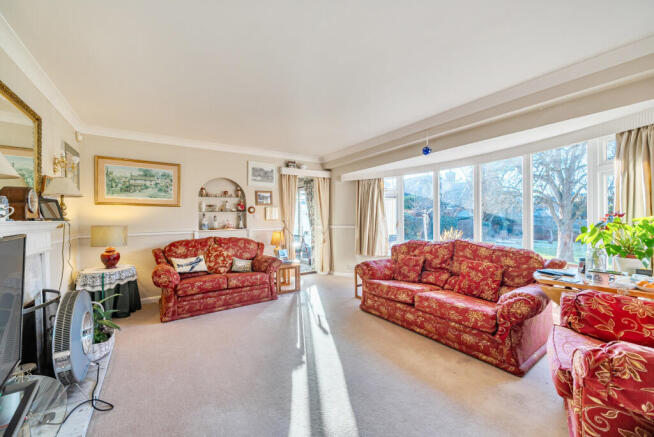 1396153-16-695d3a...