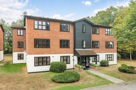 Queens Road, Weybridge