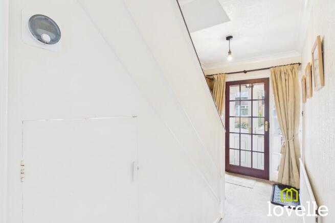 3 bed Semi-Detached for sale Image 3