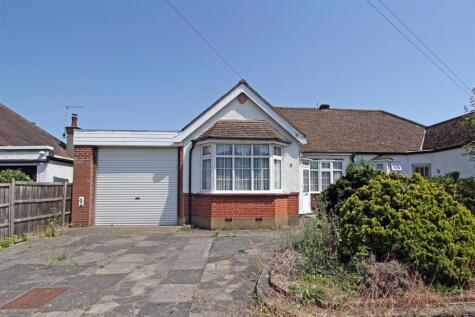The Meadway, Cuffley