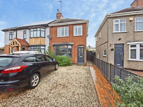 3-bed semi-detached on Beaumont Place, Nuneaton, Warwickshire, CV11, £200,000