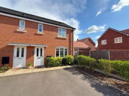 20, Saddler Place, Warwick CV35 9UY
