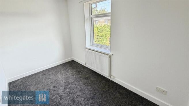 4 bed Semi-Detached to rent Image 10