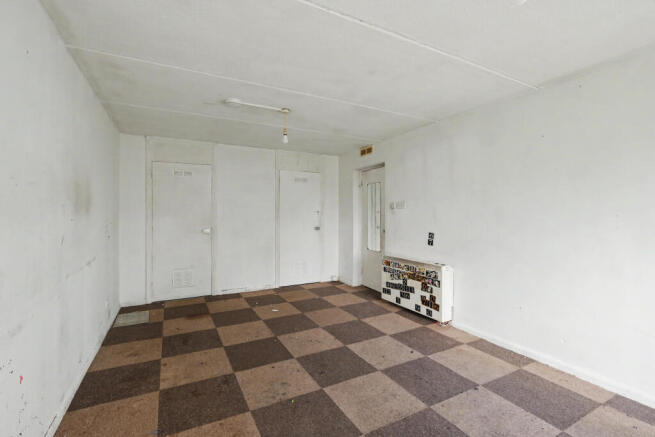 24 Warren Bank, Simpson, MK6 3AQ
