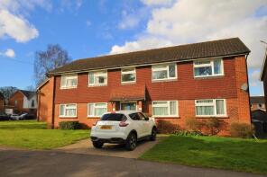 17a, Hornhatch, Guildford GU4 8AY