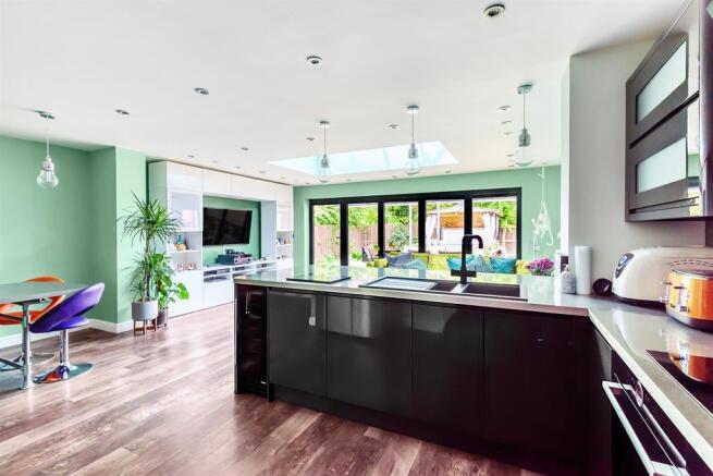 kitchen alt