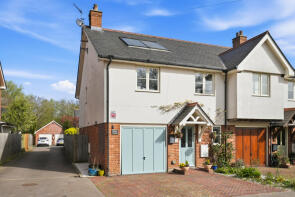 Cedar Lodge, Chelmsford Road, Bishop's Stortford CM22 7BQ