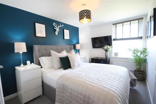 Double Bedroom 1