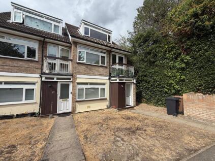 St. Peters Close, Bushey Heath, Bushey, WD23 1FG