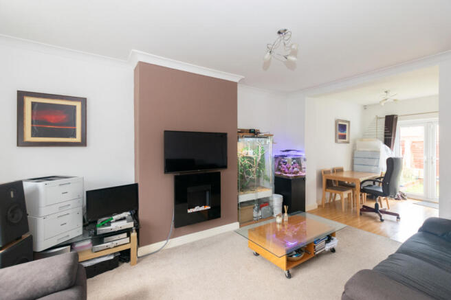 Lounge 1