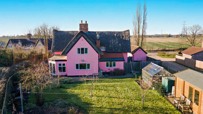 8638610-exterior2...