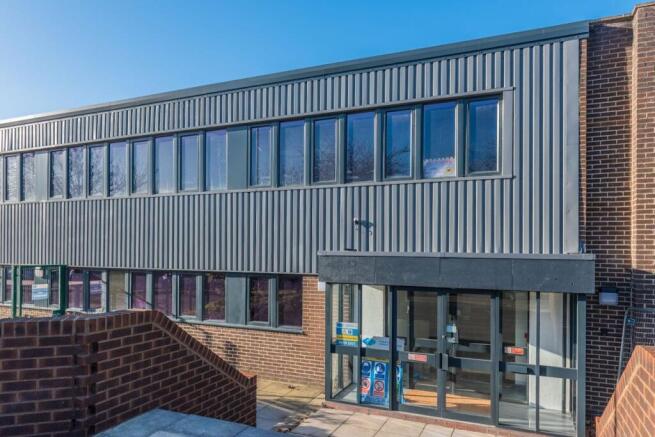 Unit-1-Crompton-Rd-Groundwell-Ind-Est-Swindon-46
